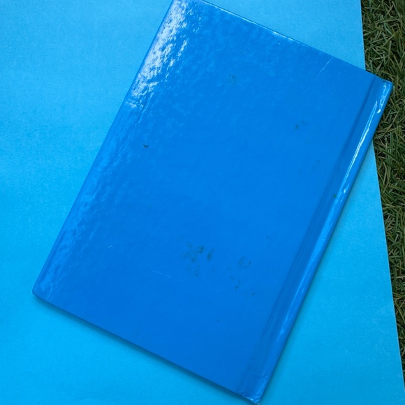 3/$15 Disney's Winnie the Pooh and Tigger Too, Nostalgic 1996 Children's Book - Picture 3 of 3